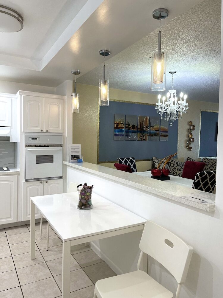 Aparthotel Sunny Isles Beach
