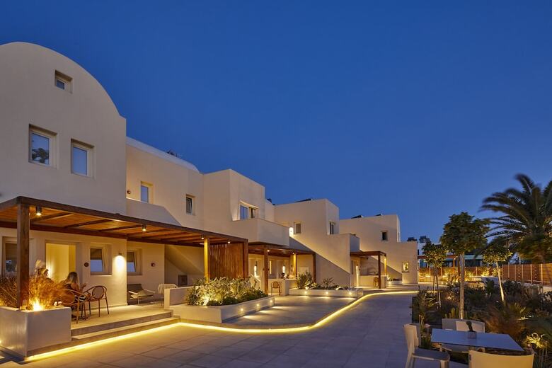 Hotel Apricus Suites