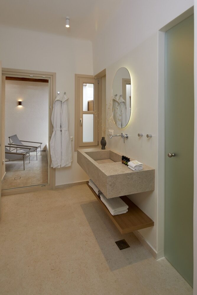 Hotel Apricus Suites