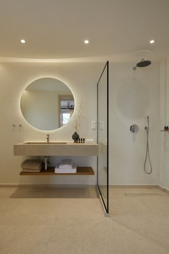 Hotel Apricus Suites