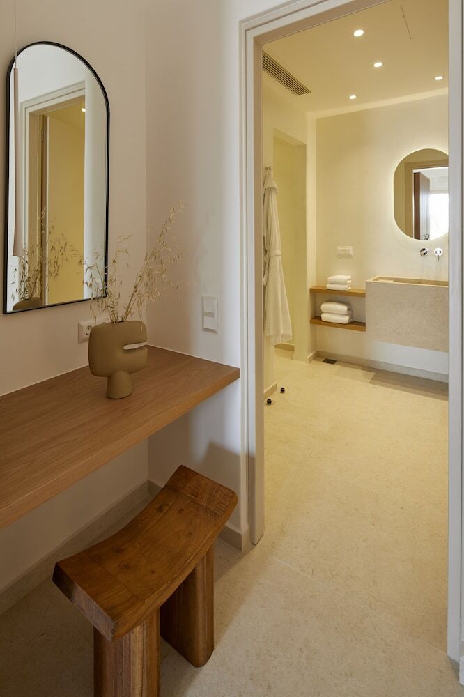 Hotel Apricus Suites