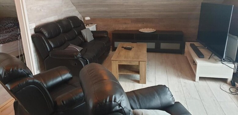 Loghouse With Amazing View And Sauna