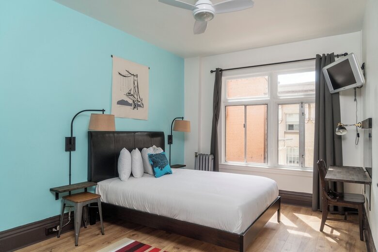 The Bartlett Hotel And Guesthouse