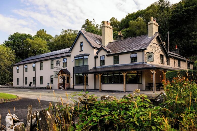 Tyn-y-coed Hotel