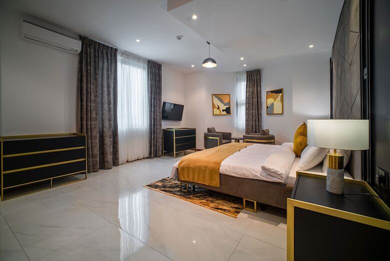 Aparthotel Alexander Palace Hotel Apartment
