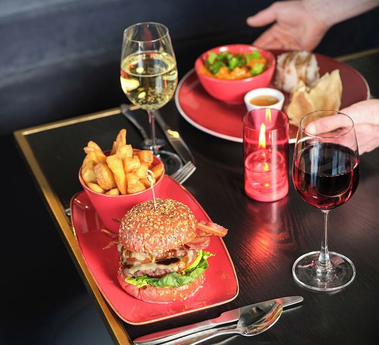 Hotel Radisson Red London Gatwick Airport