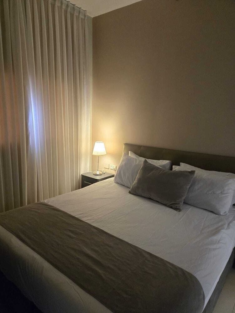 Hotel H7 Tlv