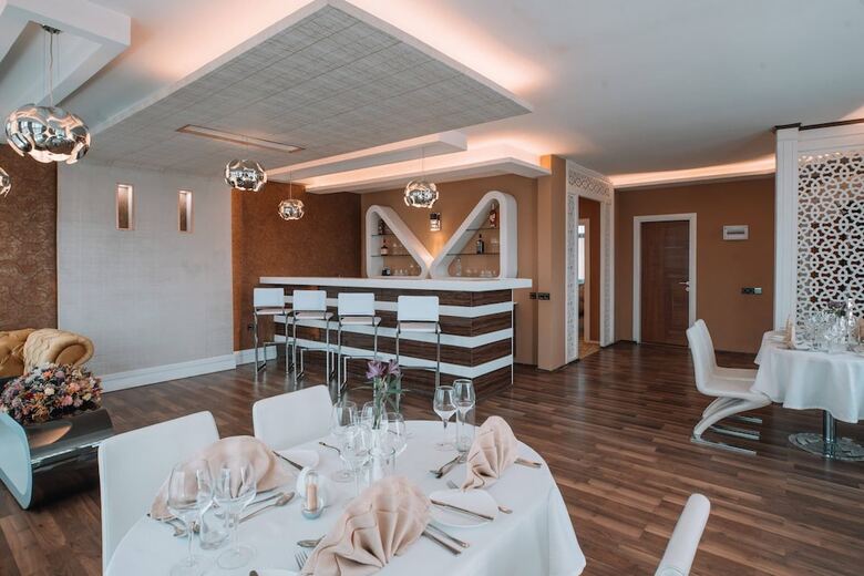 Diamond Hotel
