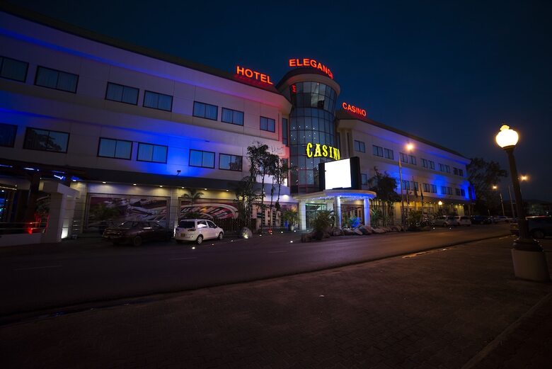 Hotel Elegance N.v.