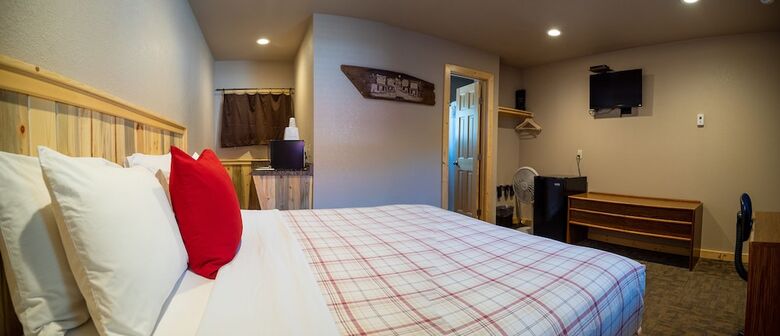 Triangle Motel