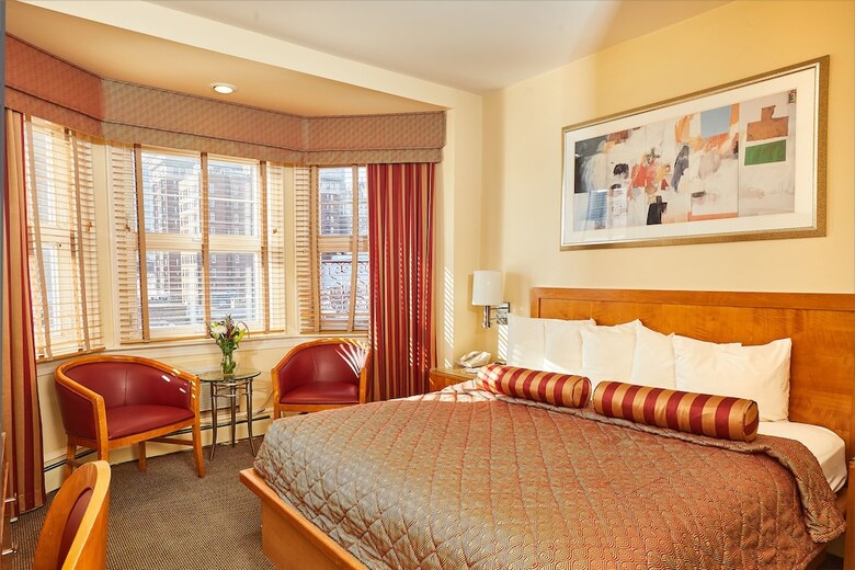 Hotel Alexander Inn