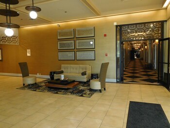 Clarion Hotel Airport Greensboro
