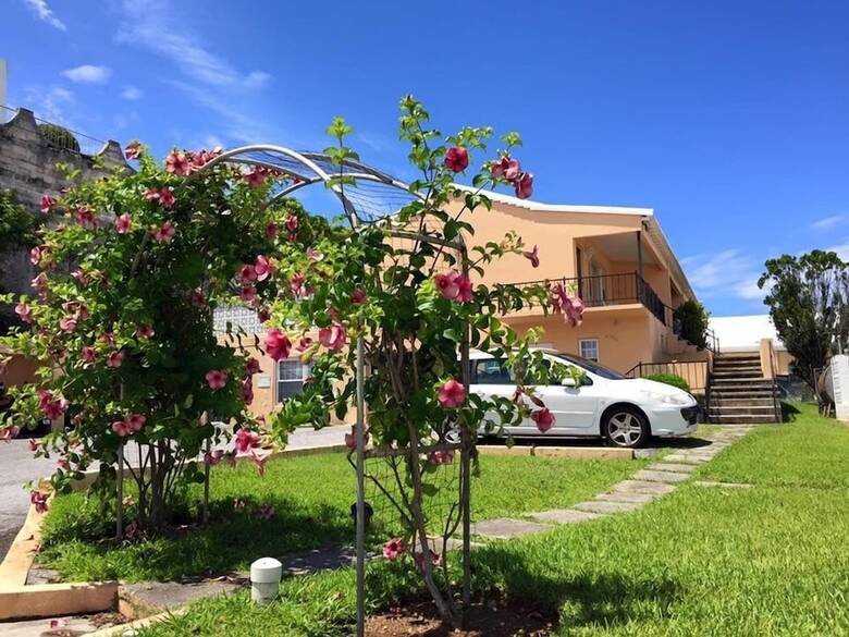 Hotel Paraquet Apartments
