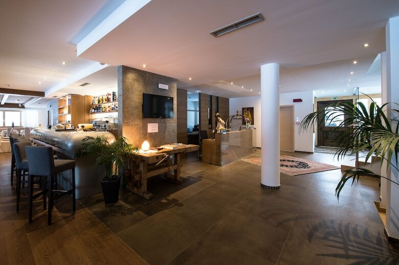 Hotel Golden Park Resort