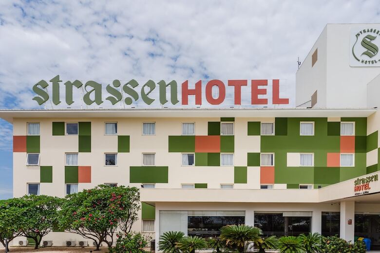 Strassen Hotel