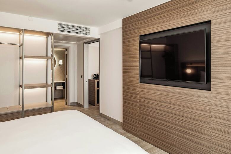 AC Hotel By Marriott St. Julian's