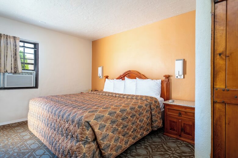 Motel King's Rest Court Inn
