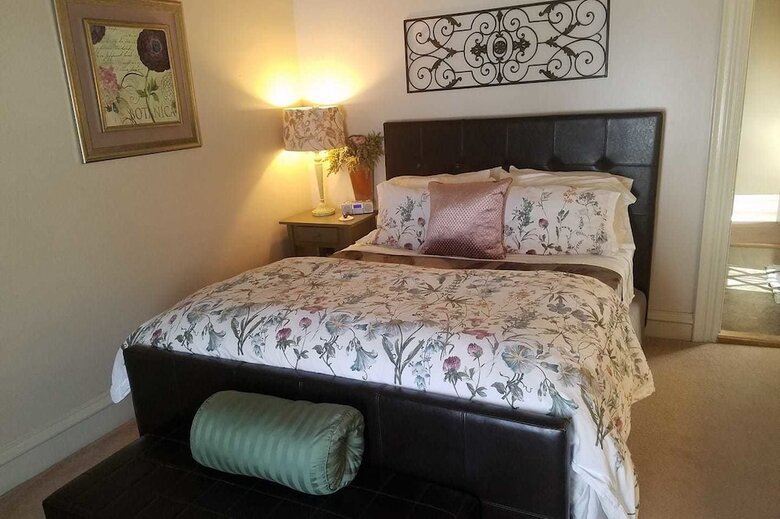 Bed & Breakfast Pinecrest Inn