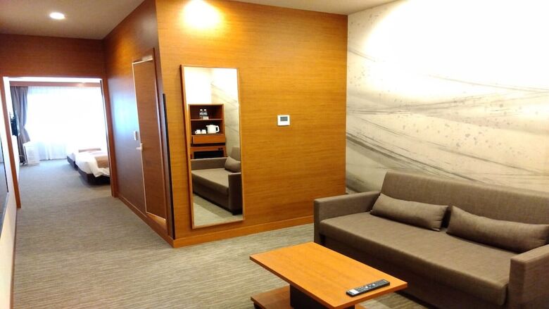 Odysis Suites Osaka Airport Hotel