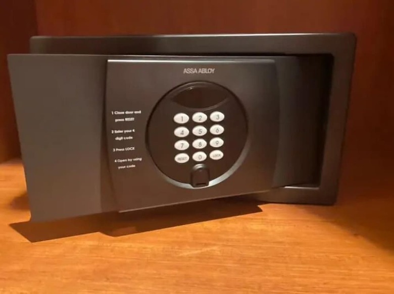 Odysis Suites Osaka Airport Hotel
