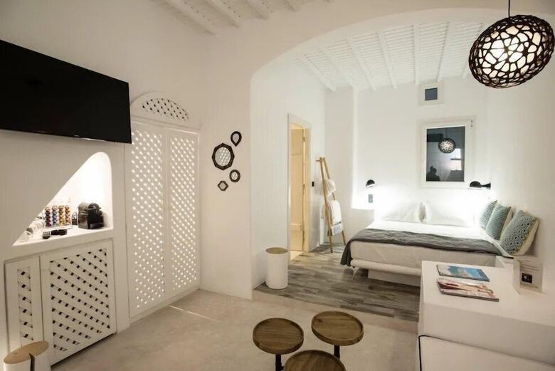 Mykonos High Cloe