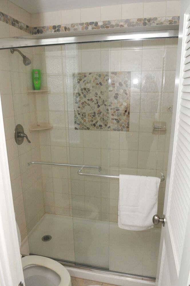 Aparthotel Crystal Cove Villas