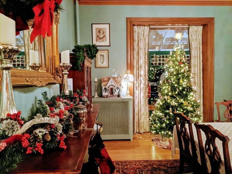 Cornerstone Bed And Breakfast
