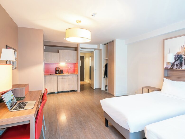 Aparthotel B&B Home Caen Centre Gare