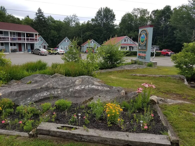 White Mountain Motel And Cottages
