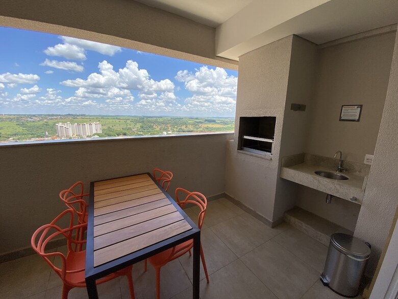 Hot Beach Suites
