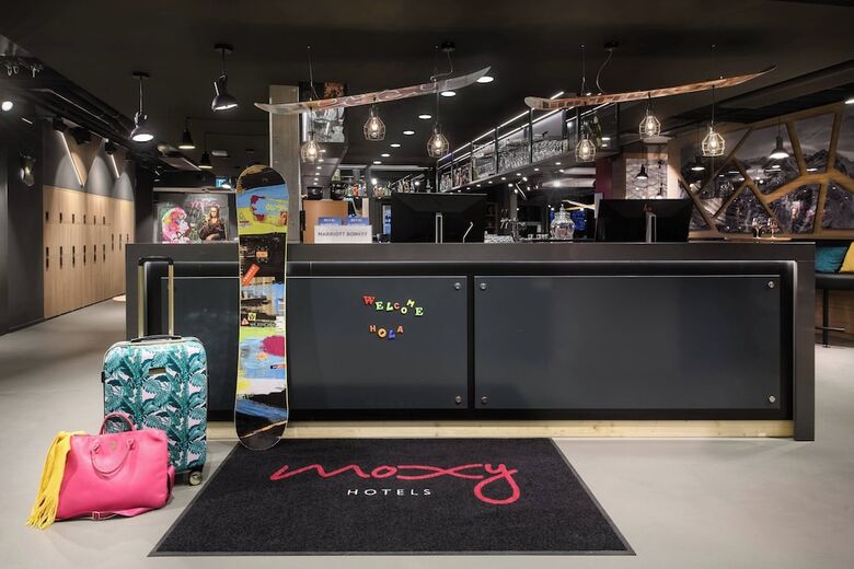 Hotel Moxy Sion