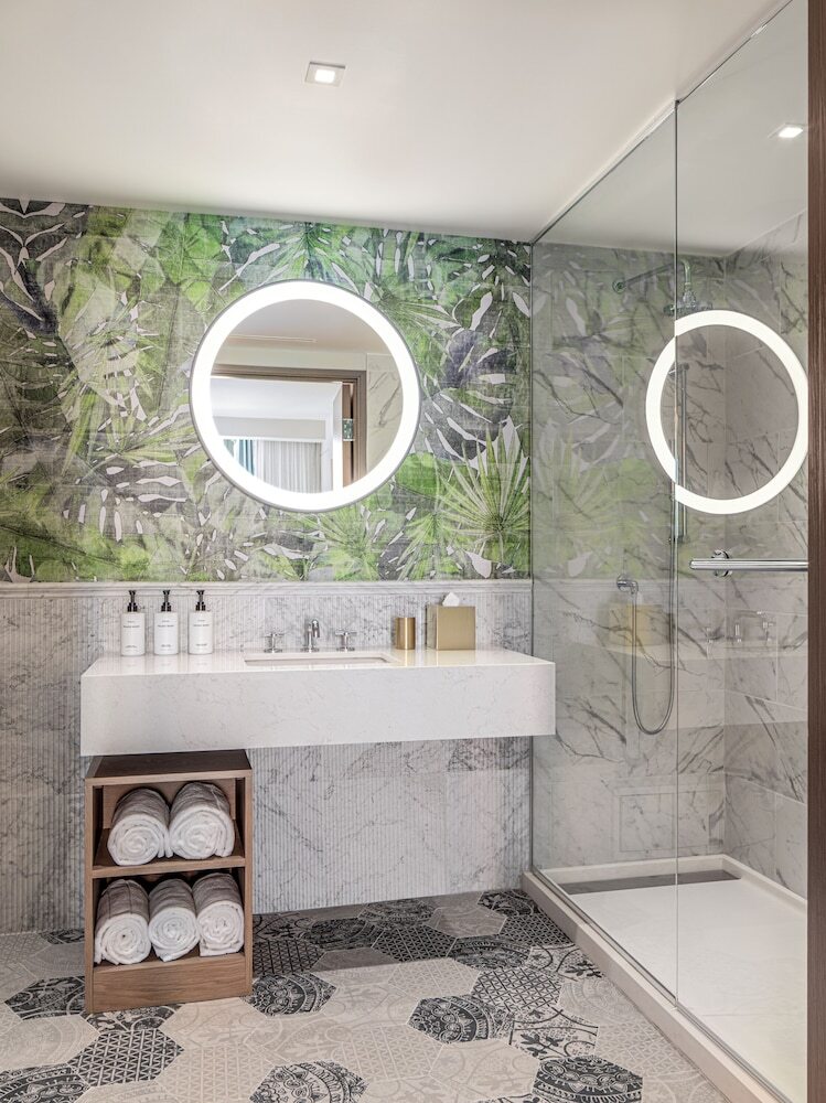 The Ray Hotel Delray Beach, Curio Collection By Hilton