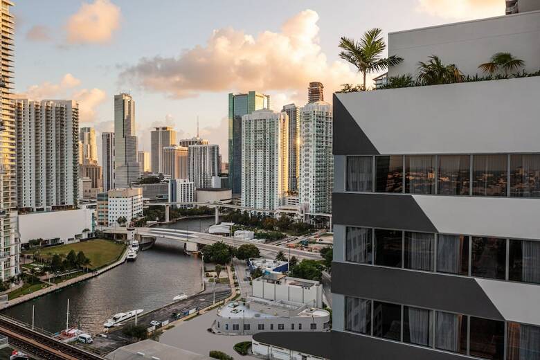 Hotel Element Miami Brickell