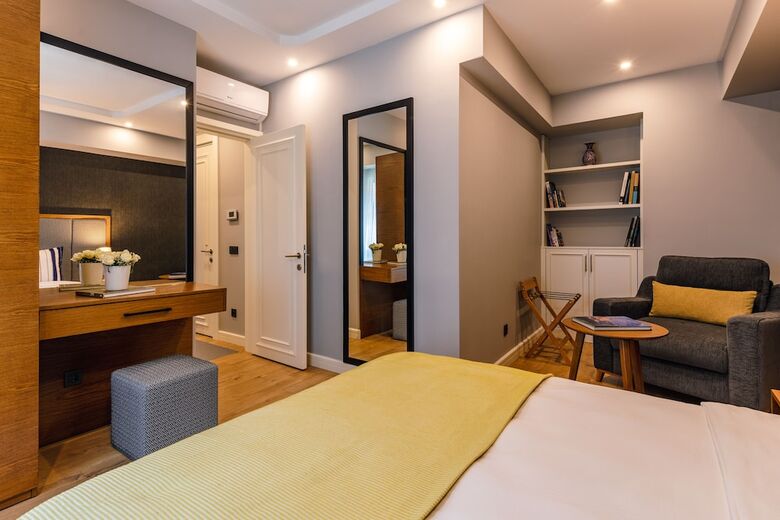 Hotel Sala Suites