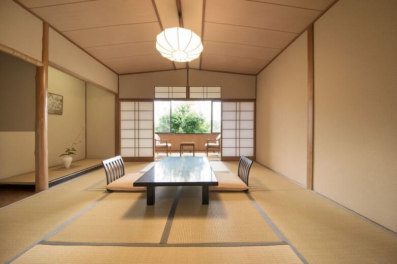 Arima Onsen Hanano ? Adults Only