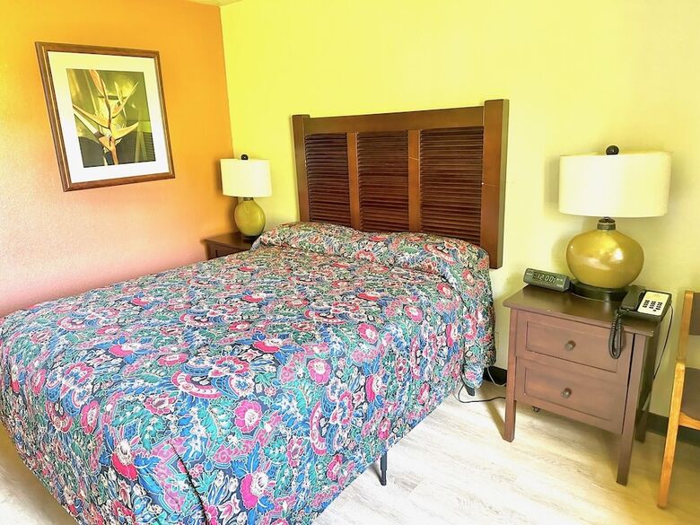 Hotel Haven Inn & Suites