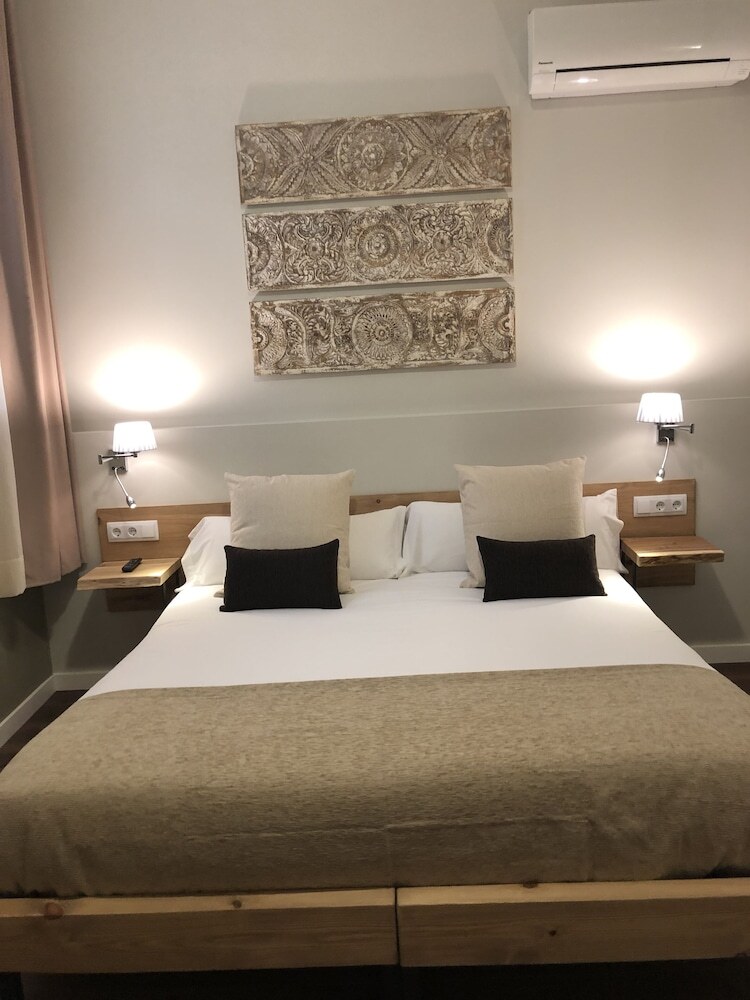 Hotel Radha
