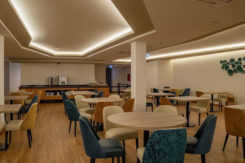 Santa Euf�mia Covilh� Hotel