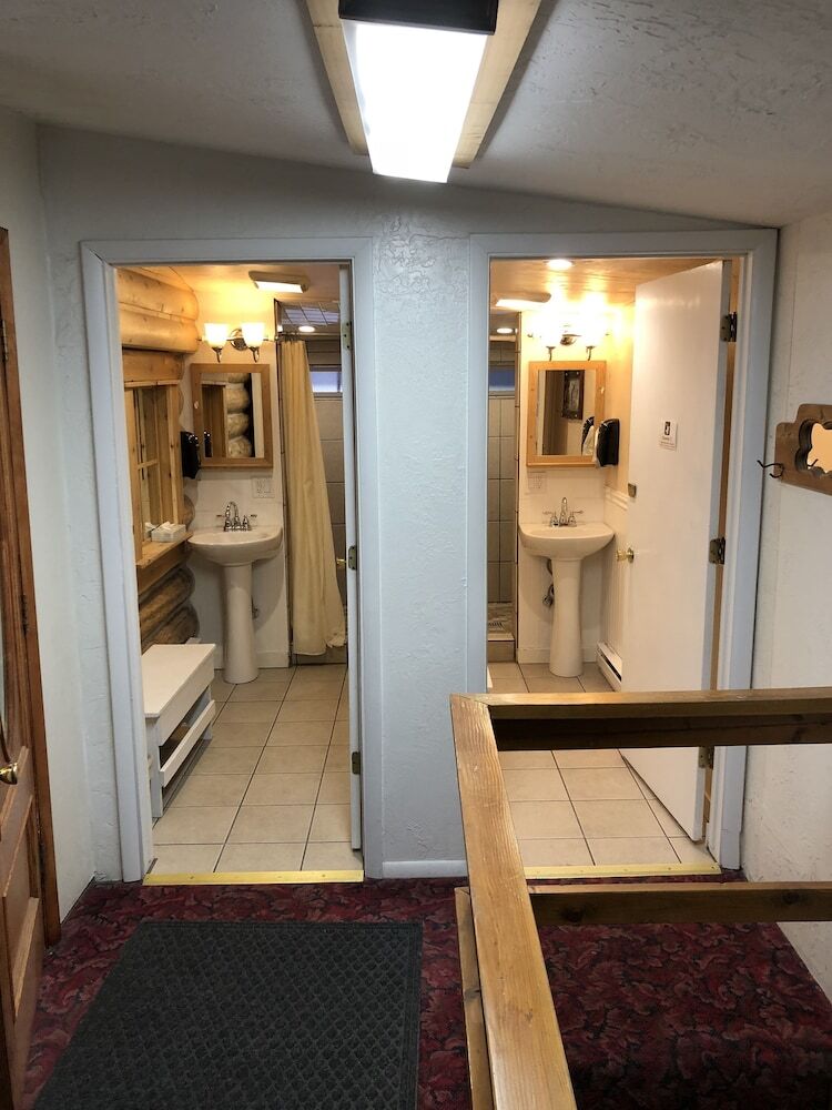 The Historic Madison Hotel Motel