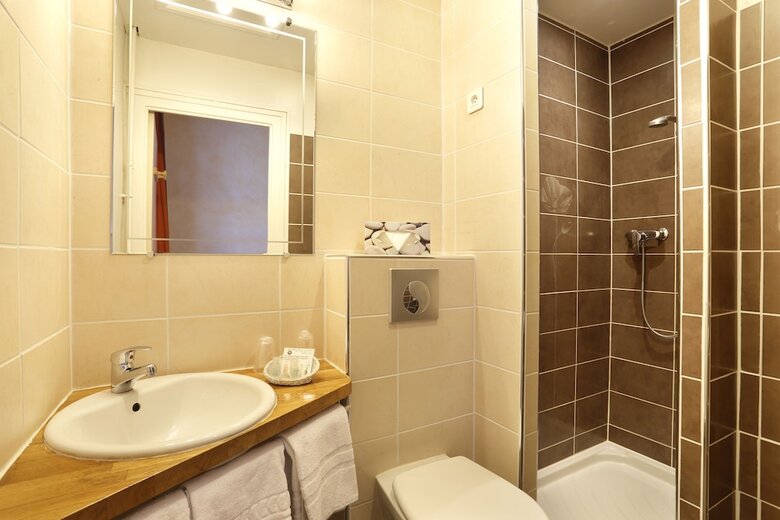 Hotel H�tel Les Tilleuls, Bourges