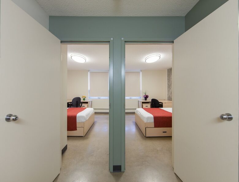 Hotel Macewan University Residence