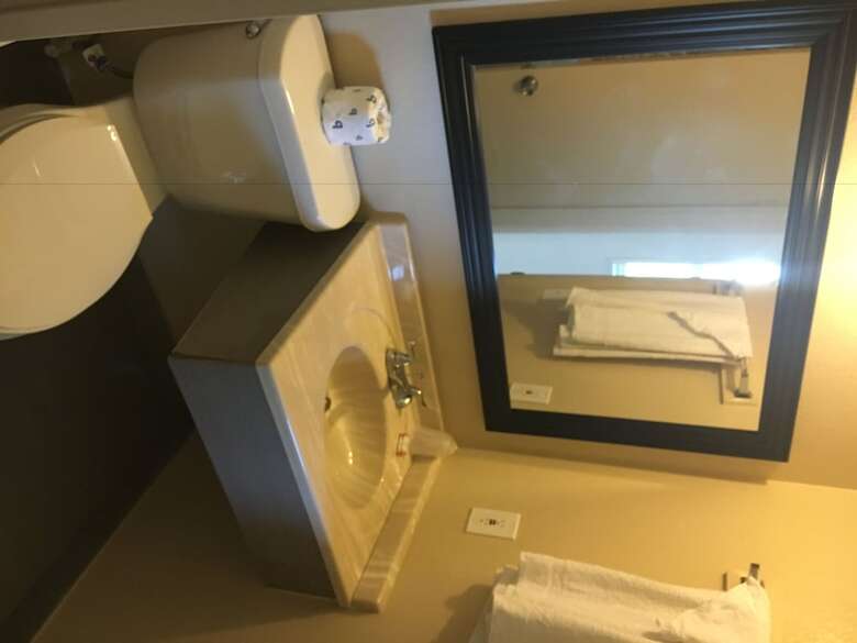Motel Pelican Inn And Suites