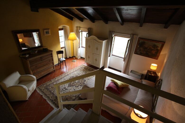 Borgo Di Codeglia