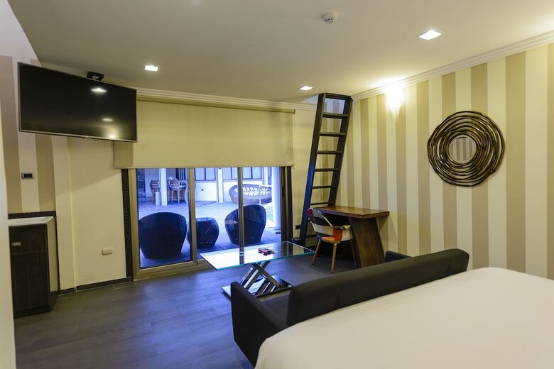 Cedros Inn Boutique Hotel