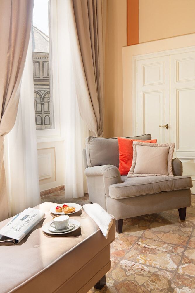 Cerretani Palace Luxury B&B