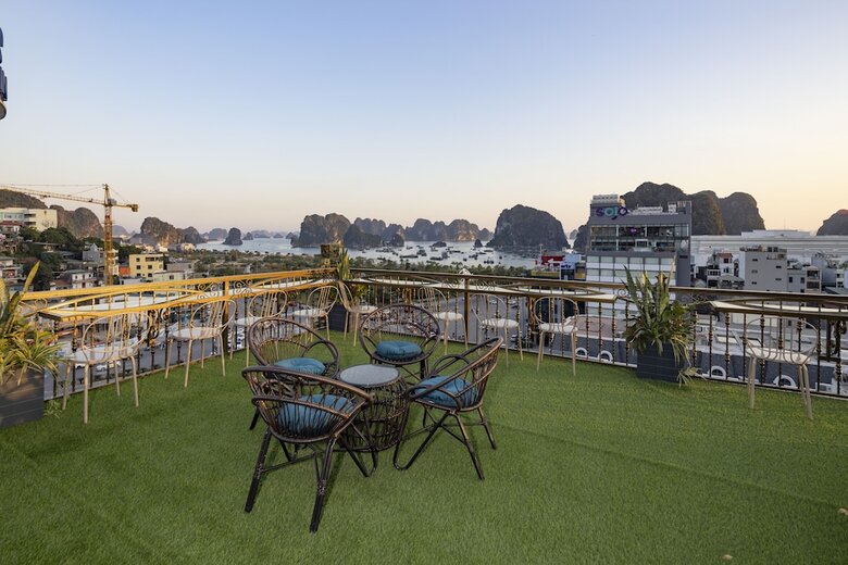 Diamond Luxury Hotel