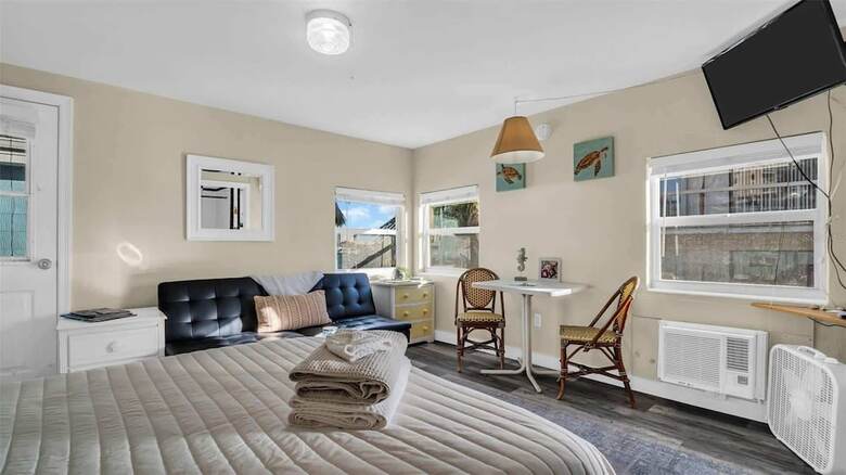 Hotel The Seashell Suites