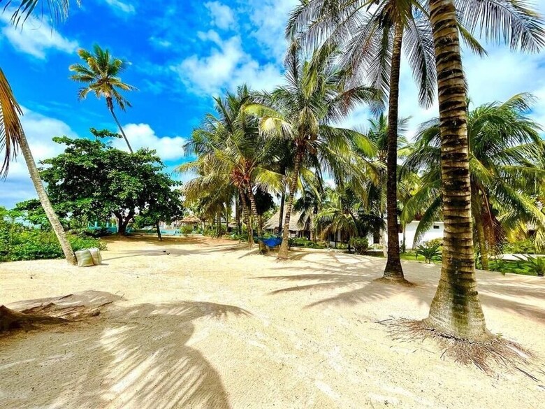 Hotel Mambo Beach Villas