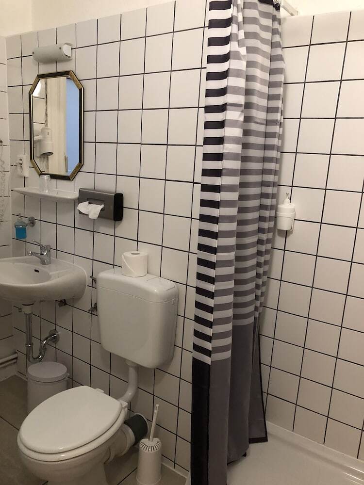 Alpha Hotel-pension