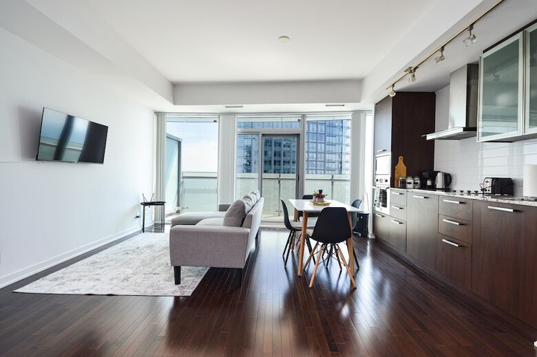 Aparthotel Downtown Toronto Near Cn Tower